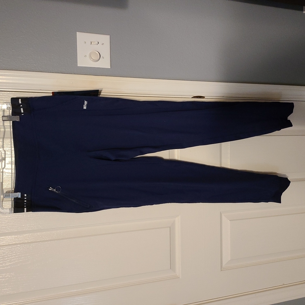 Scrub pants new with tag!